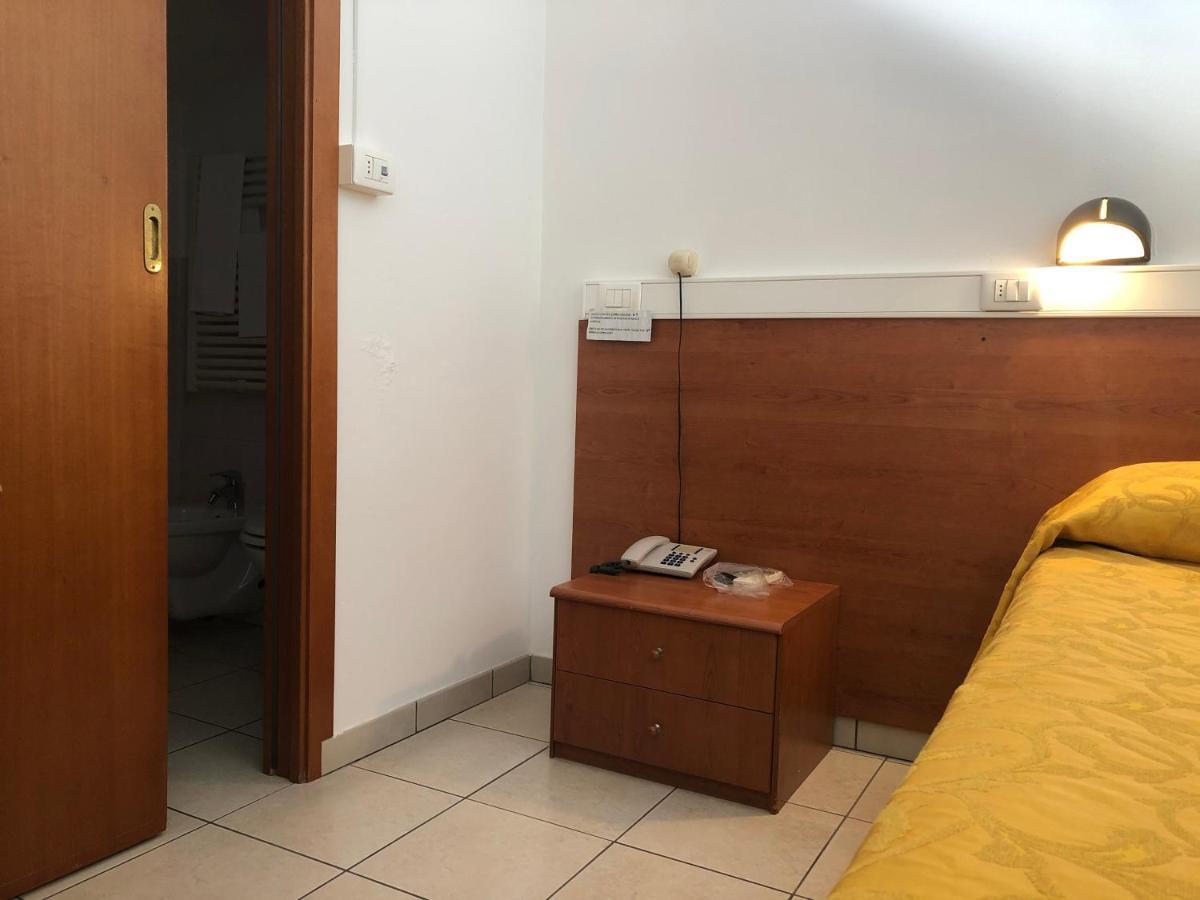 Hotel Eden *